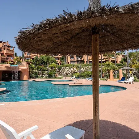 El Sol Sotoserena 2 Bedroom 埃斯特波纳