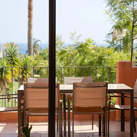 El Sol Sotoserena 2 Bedroom 埃斯特波纳